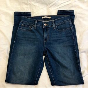 Levi’s 710 super skinny jeans mid rise